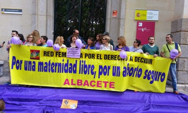 Concentración por un aborto libre, seguro y gratuito en Albacete