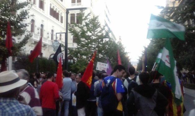 Crónica concentración en Granada contra la escalada represiva en Catalunya