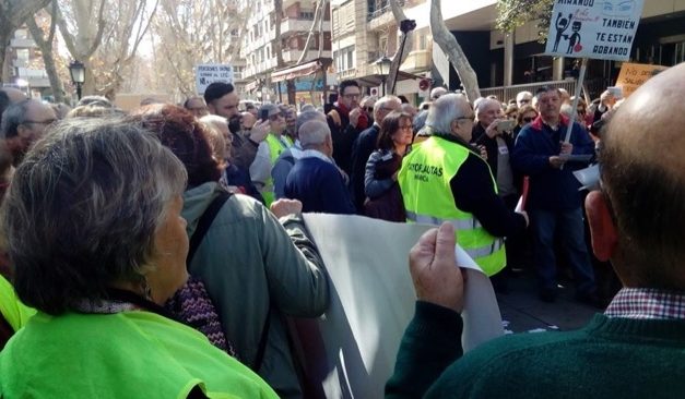 El PCPE participa en la manifestación por las pensiones en Murcia