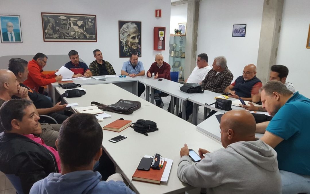 Reunión con representantes de guaguas de Canarias