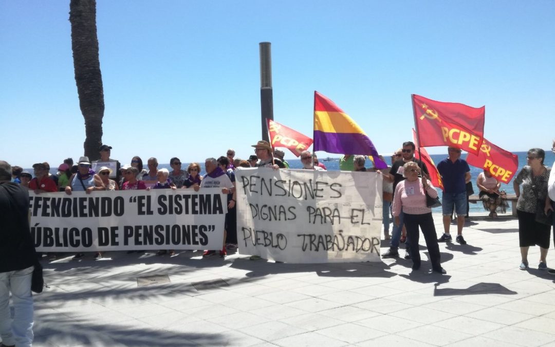 Manifestación por las pensiones en Torrevieja