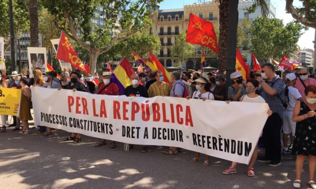 [Valencia] Concentración  por la República en el centro de Valencia